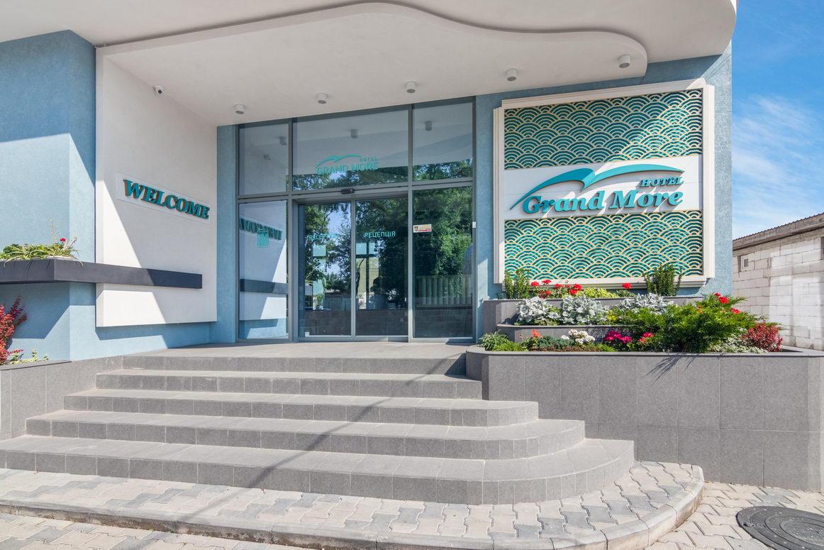 Hotel Grand More Затока Екстериор снимка