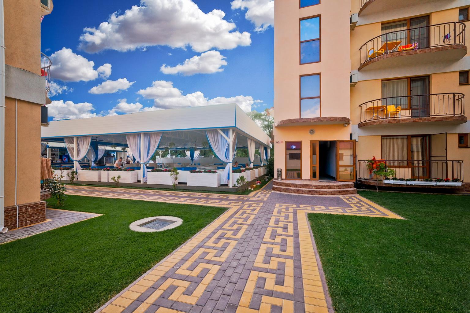 Hotel Grand More Затока Екстериор снимка