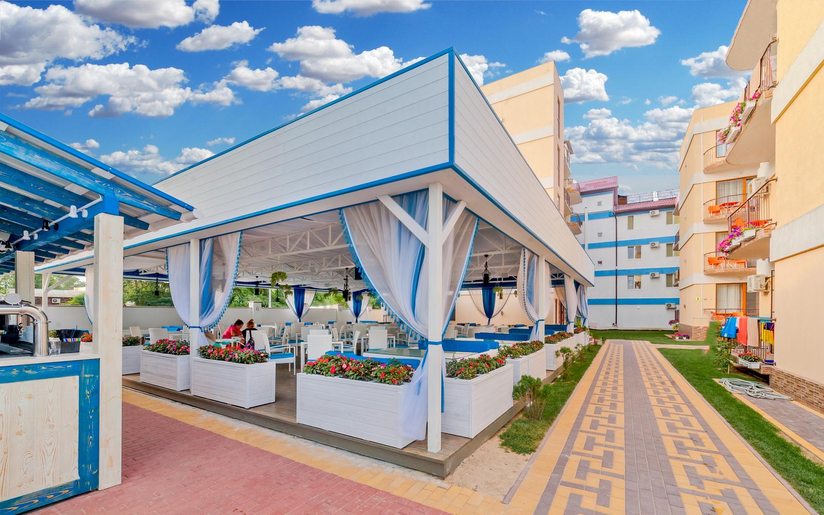 Hotel Grand More Затока Екстериор снимка
